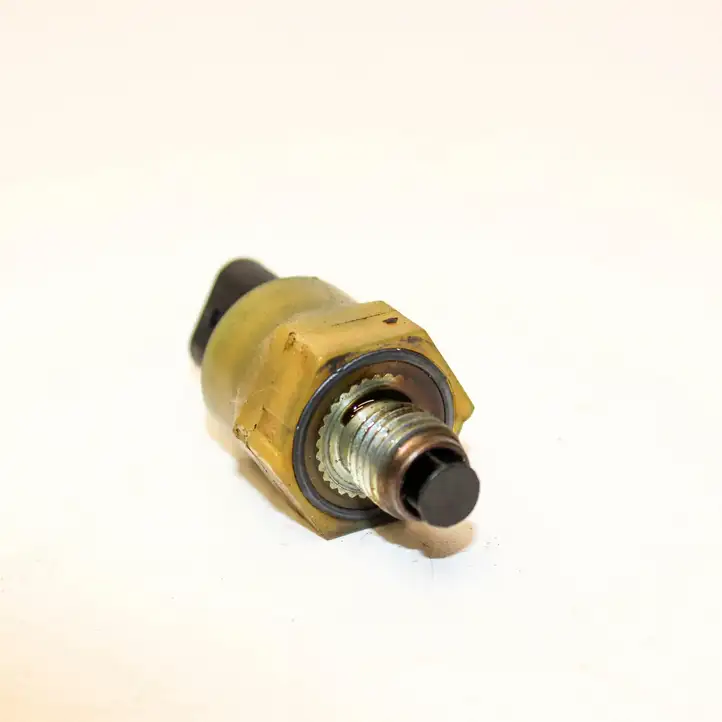 Volvo XC90 (2014 - 2019)  31405635 Датчик давления масла