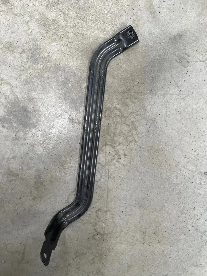 BMW 4 F32 F33 (2013 - 2017) 6127601939 Держатель аккумулятора — фото 3