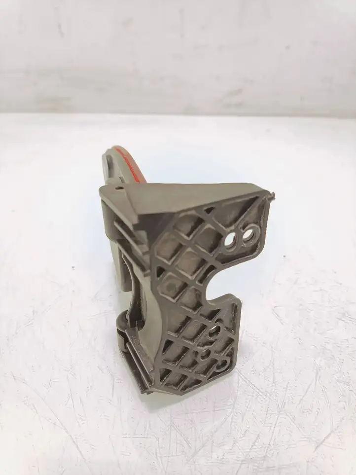 Tesla Model S (2012 - 2016) 1022423 Крышка зарядного разъема — фото 3