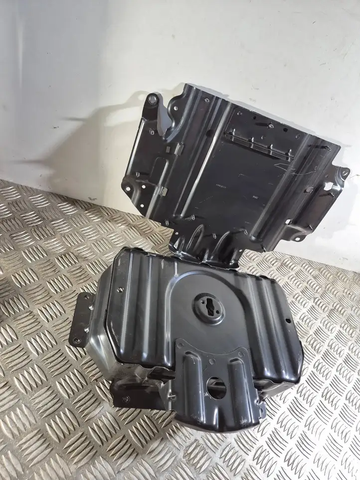 Volvo XC40 (2017 - ) 31656857 Корпус аккумуляторной батареи — фото 3