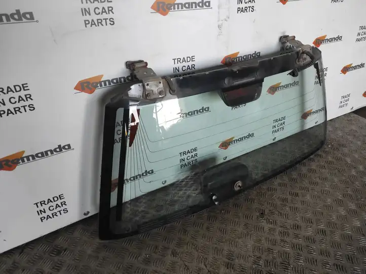 Honda CR-V (2001 - 2004) Открывающееся стекло крышки багажника — фото 2