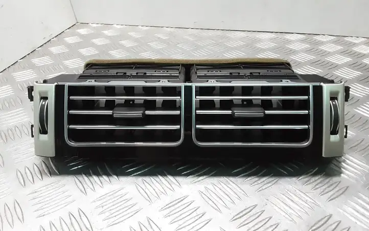 Land Rover Range Rover L405 (2012 - 2017) CK5201820AC Центральный воздушный дефлектор — фото 1