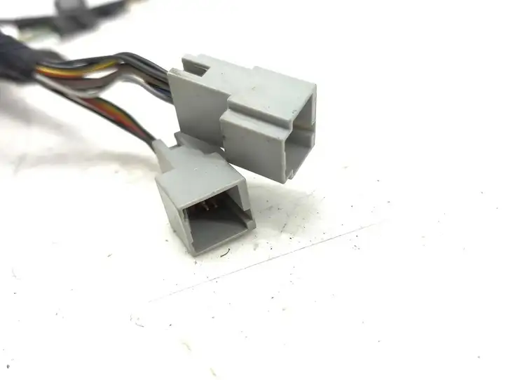 Land Rover Range Rover Sport (2005 - 2009)  YMM502771B Проводка передних дверей