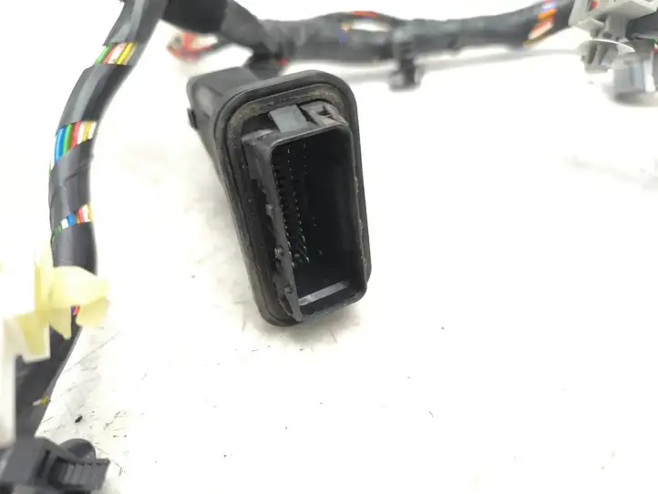 Hyundai ix35 (2009 - 2013) 915082Y110 Прочая электропроводка — фото 7