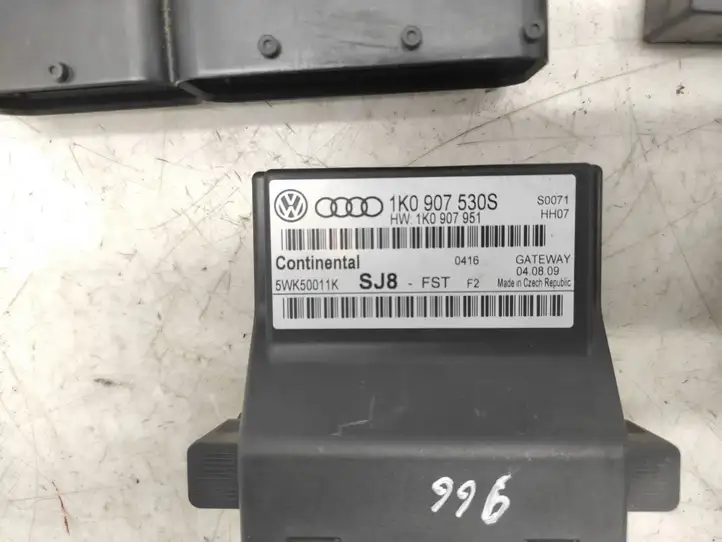 Audi A3/S3 8P (2004 - 2008) 06F906056T Блок управления двигателем (ЭБУ) — фото 13