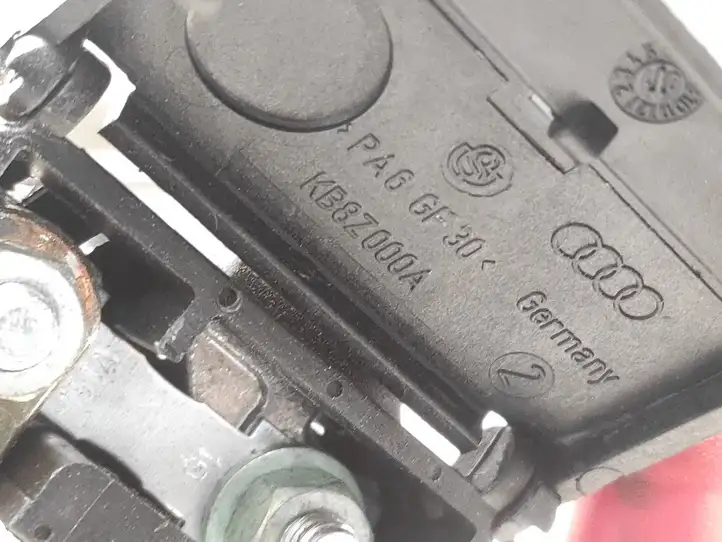 Audi (1999 - 2007) Минусовой провод аккумулятора — фото 8
