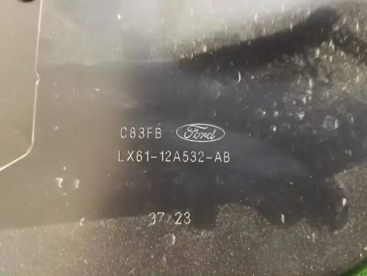 Ford Kuga III (2020 - ) LX6112A692AF Кронштейн ЭБУ двигателя — фото 3