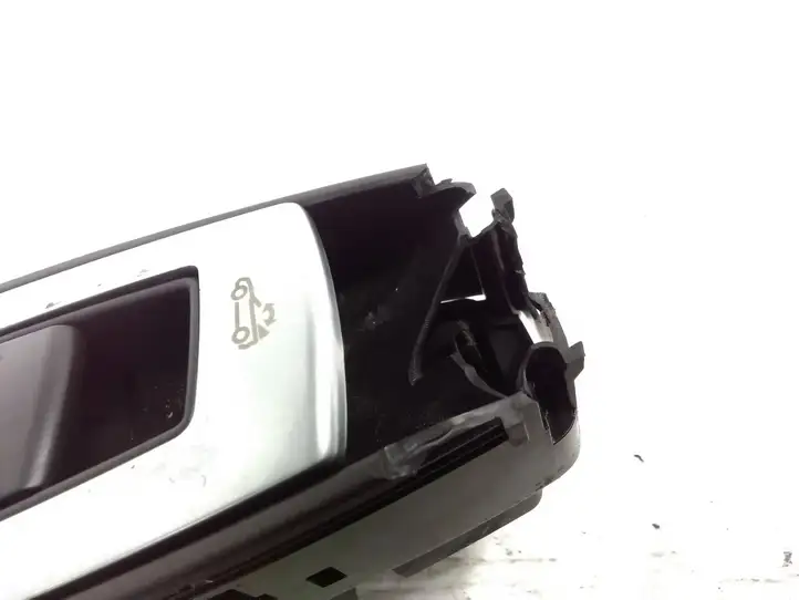 Mercedes-Benz E A207 (2010 - 2017) A2078207410 Кнопка управления крышей — фото 2