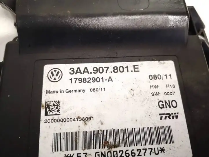 Volkswagen PASSAT B7 (2011 - 2014) 3aa907801e Блок управления тормозной системой — фото 2