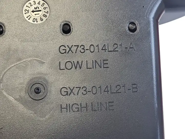 Jaguar XE (2014 - 2019) GX73014L21A Центральный воздушный дефлектор — фото 6