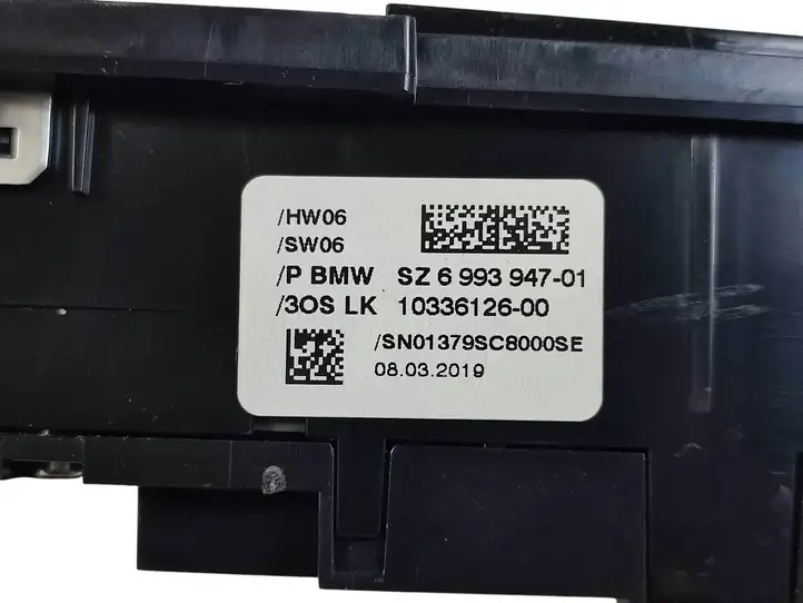 BMW X3 G01 (2018 - 2024) SZ699394701 Кнопка парктроника — фото 4