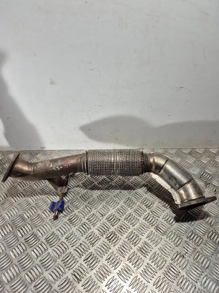 Volvo S60 (2018 - )  31493354 Соединение глушителя