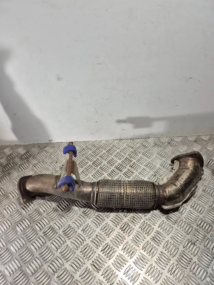 Volvo S60 (2018 - )  31493354 Соединение глушителя