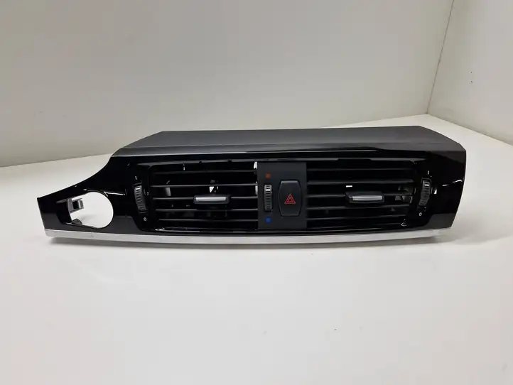 BMW X3 F25 (2010 - 2017) 9303407 Центральный воздушный дефлектор — фото 1