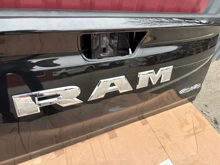 Dodge Ram (2018 - ) Крышка багажника — фото 3