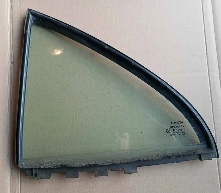 Toyota Avensis T220 (2000 - 2003) 43R00048 Форточка двери — фото 4