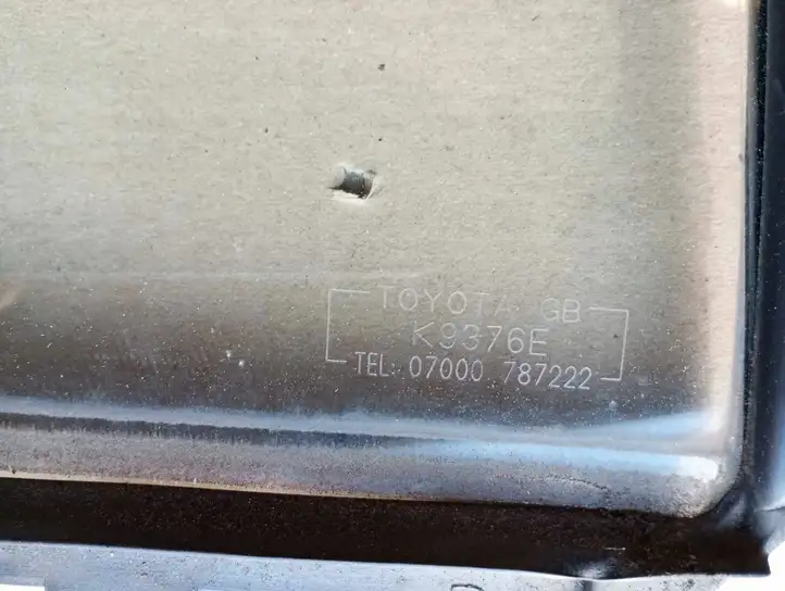 Toyota Avensis T220 (2000 - 2003) 43R00048 Форточка двери — фото 4