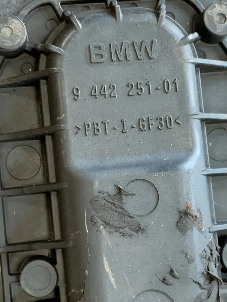 BMW 5 E60 E61 (2004 - 2010) 9442251 Плюсовой провод аккумулятора — фото 4
