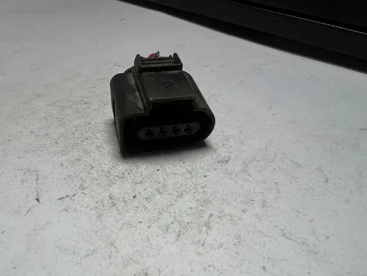 Seat Leon (1P) (2005 - 2012) 8K0973704 Прочая электропроводка — фото 3