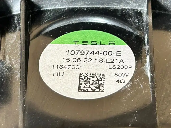 Tesla Model Y (2019 - 2024) 107974400E Динамики передних дверей — фото 3