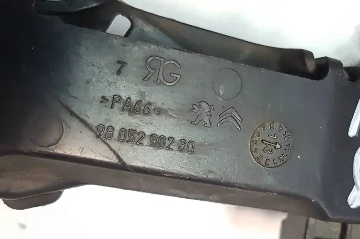 Peugeot 308 (2013 - 2021) 9804154280 Плюсовой провод аккумулятора — фото 4