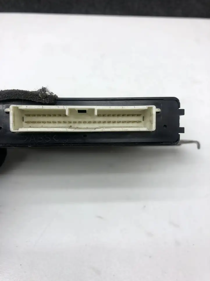 Toyota Prius (XW20) (2003 - 2009) 8999047020 Блок бесключевого доступа — фото 3