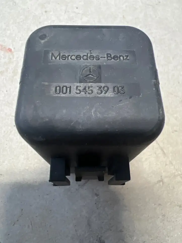 Mercedes-Benz S W220 (1998 - 2006) 0015453903 Крышка ящика предохранителей — фото 3