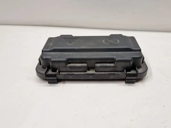 BMW 3 F30 F35 F31 (2012 - 2018) 9224872 Крышка ящика предохранителей — фото 2