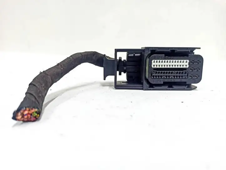 Mercedes-Benz C W204 (2007 - 2014) 0015450930 Прочая электропроводка — фото 2