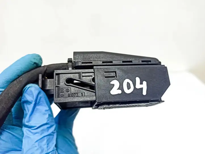 Mercedes-Benz C W204 (2007 - 2014) 0015450930 Прочая электропроводка — фото 8