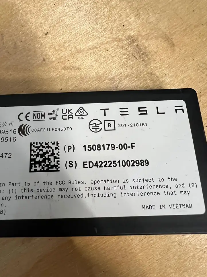 Tesla Model 3 (2017 - 2023) 150817900F Bluetooth модуль — фото 5