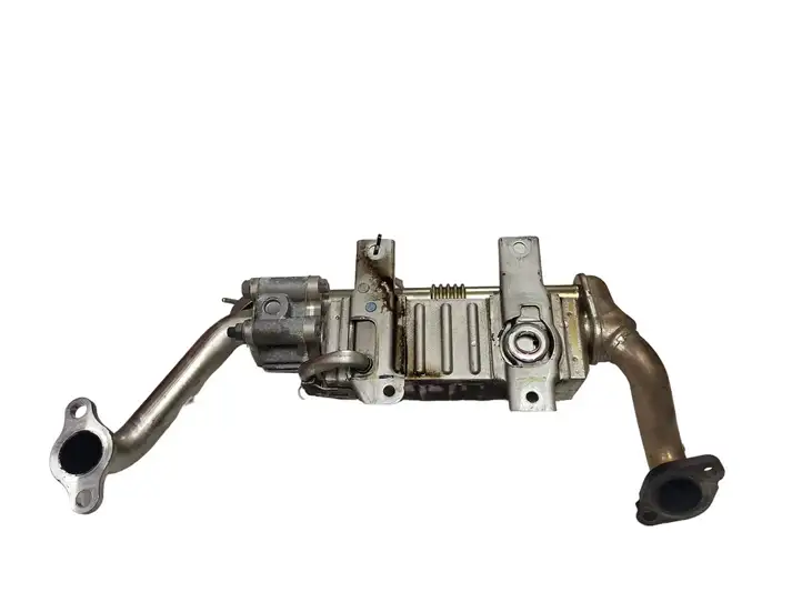 Toyota Avensis T270 (2009 - 2012) 256010R020 Охладитель клапана EGR — фото 2