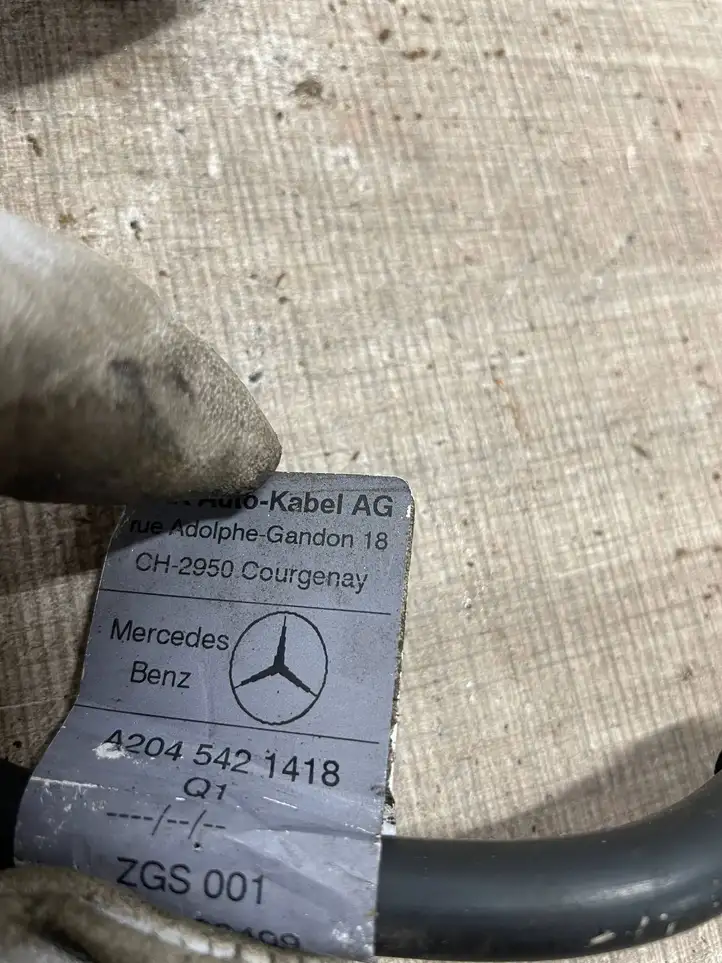 Mercedes-Benz E W212 (2009 - 2016) A2045421418 Минусовой провод аккумулятора — фото 3