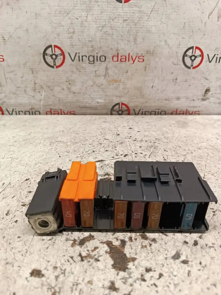 Renault Scenic II -  Grand scenic II (2003 - 2006)  17187001 Ящик предохранителей (комплект)