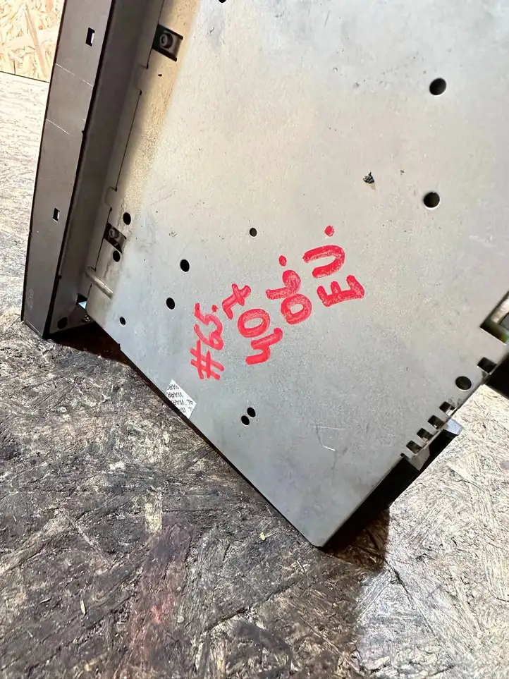 Peugeot 407 (2004 - 2011)   Радио/ проигрыватель CD/DVD / навигация