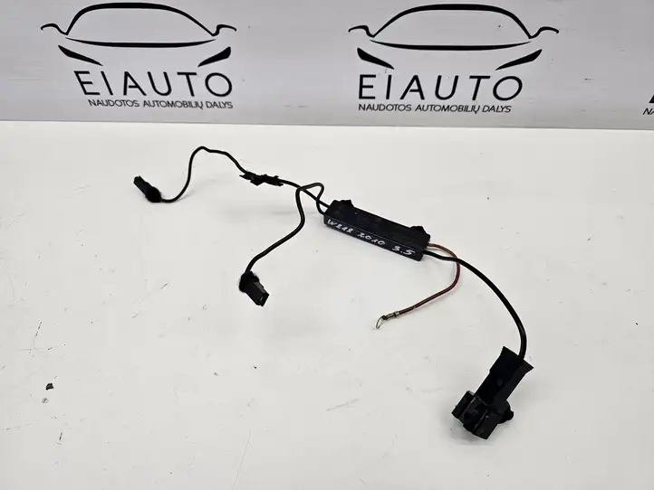 Mercedes-Benz E W212 (2009 - 2016) A2128704589 Усилитель антенны — фото 9