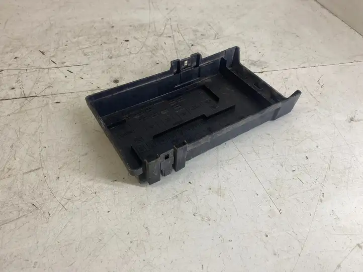 Dodge Grand Caravan (1998 - 2007) 204748477AA Крышка ящика предохранителей — фото 2