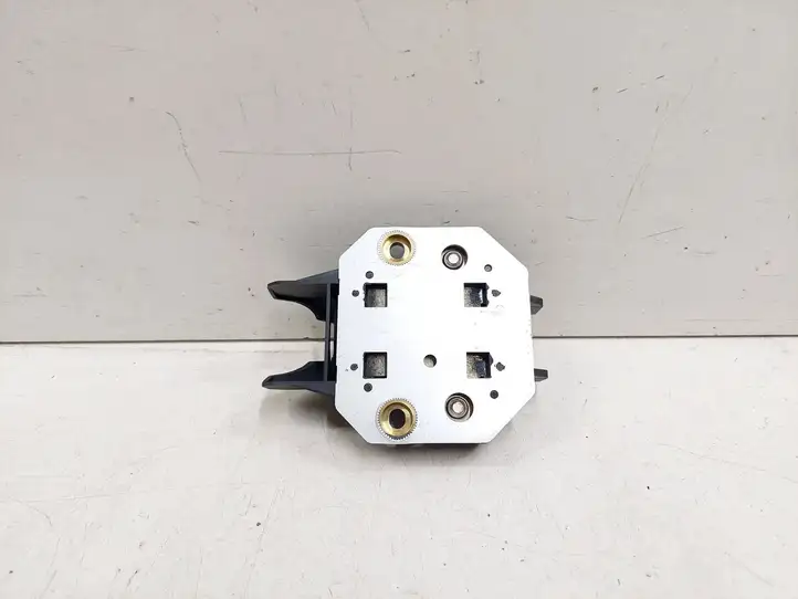 Volkswagen PASSAT B5 (1997 - 2000)  4B0907637A Датчик ESP (системы стабильности) (датчик курсовой устойчивости))