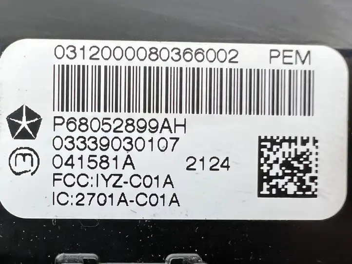 Jeep Grand Cherokee (2010 - 2021) P68052899AH Блок бесключевого доступа — фото 2