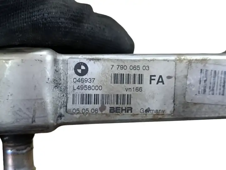 BMW 3 E90 E91 (2005 - 2012) 779006503 Охладитель клапана EGR — фото 3
