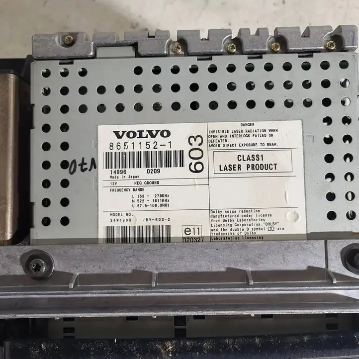 Volvo V70 (2000 - 2004) 9491792 Магнитола / мультимедийная система — фото 8