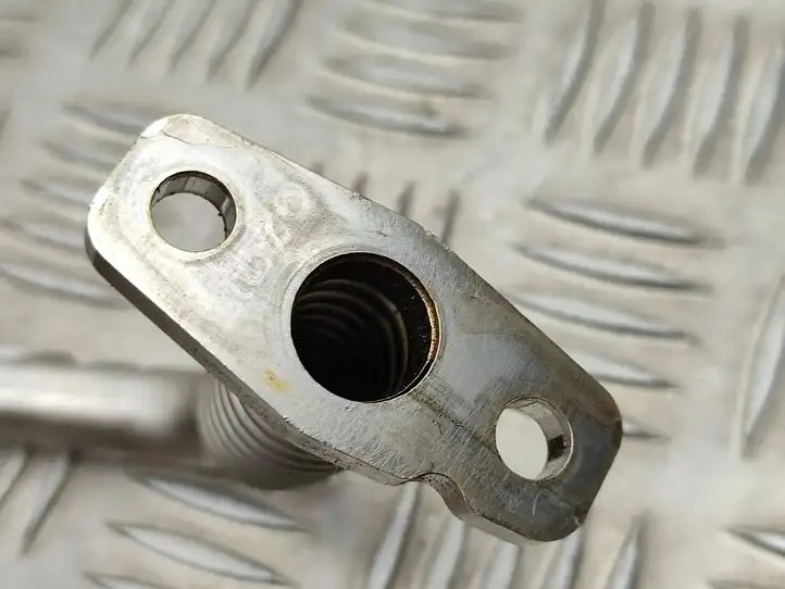 Skoda Octavia Mk3 (5E) (2013 - 2019) 04L145736E Трубка EGR — фото 2