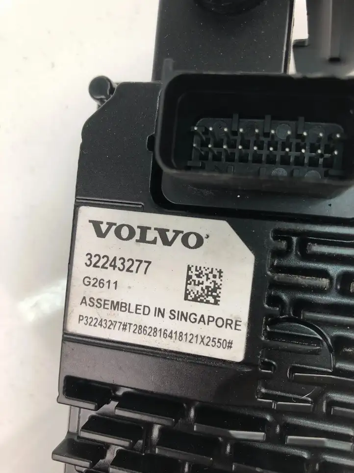 Volvo S60 (2018 - ) 32243277 Модуль управления видео — фото 4
