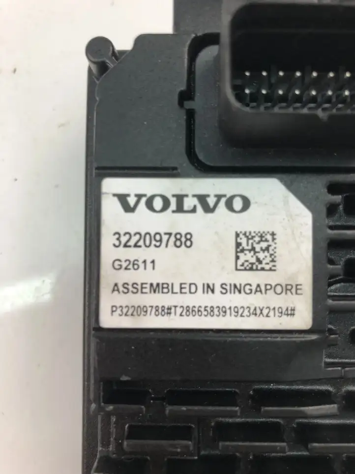 Volvo S60 (2018 - ) 32209788 Модуль управления видео — фото 4