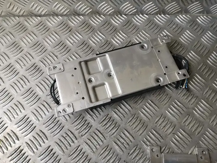 BMW 5 F10 F11 (2009 - 2016) 84109382417 Блок GSM — фото 3