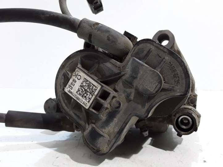 5Q0615405 Audi A3 S3 8V Galinis suportas