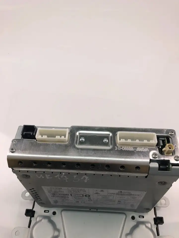 Fiat Bravo (2007 - 2014)  281152471R Радио/ проигрыватель CD/DVD / навигация