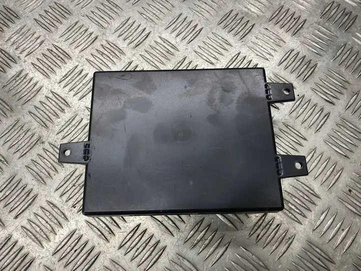 Volkswagen PASSAT B6 (2005 - 2010) 3C0035729E Блок GSM — фото 2