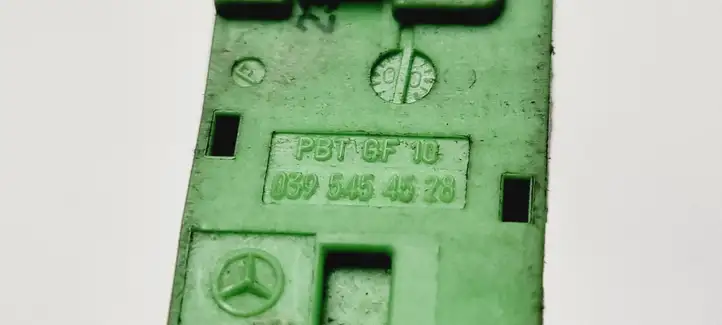 Mercedes-Benz C W203 (2000 - 2007) 0395454528 Прочая электропроводка — фото 3