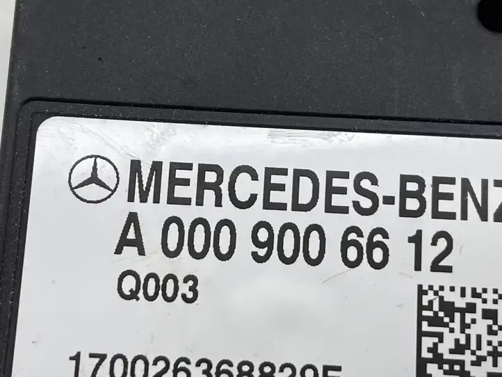 Mercedes-Benz E W213 (2016 - ) A0009006612 Блок управления топливным насосом — фото 4